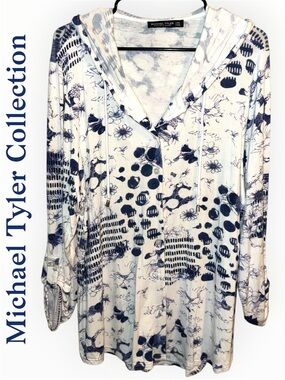 🌺Michael Tyler Collection Navy & White Printed Button Down Hooded Cardigan